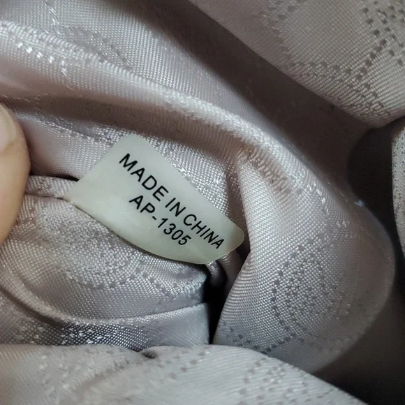 Michael Kors Fulton Double Zip Tan Leather Crossbody Bag - Picture 7 of 7